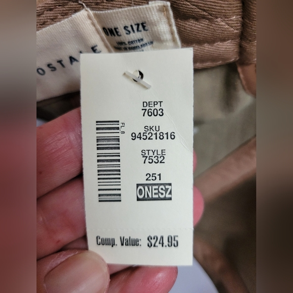 Aero women one size corduroy logo hat tan color - Picture 7 of 8